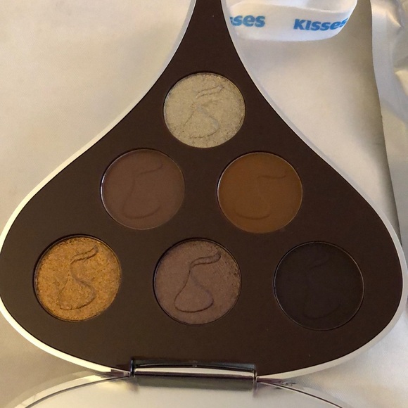 Glamlite Makeup Glamlite X Hersheys Kisses Milk Chocolate 6 Pan